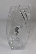 WAZON SZKLANY Z RÓŻĄ 32CM