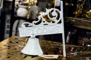 ŻELIWNY DZWON BIAŁY WELCOME 17 × 21 × 9 cm