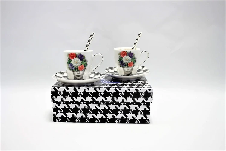 ELEGANCKI PORCELANOWY ZESTAW ESPRESSO PEPITKA KOBIETA