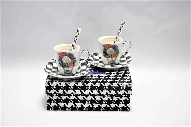 ELEGANCKI PORCELANOWY ZESTAW ESPRESSO PEPITKA KOBIETA