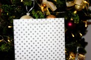TOREBKA UPOMINKOWA BIAŁO-SREBRNA-BROKAT 42X32X12 CM 3 WZORY