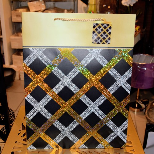 f92531e3a3f8c6ad5b5f4595d9918885