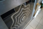 OGROMNY OBRAZ W SREBRNEJ RAMIE Z KWIATKIEM 90X90X6