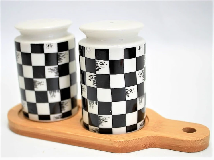 KOMPLET PRZYPRAWNIKÓW CERAMICZNYCH NA PODSTAWCE