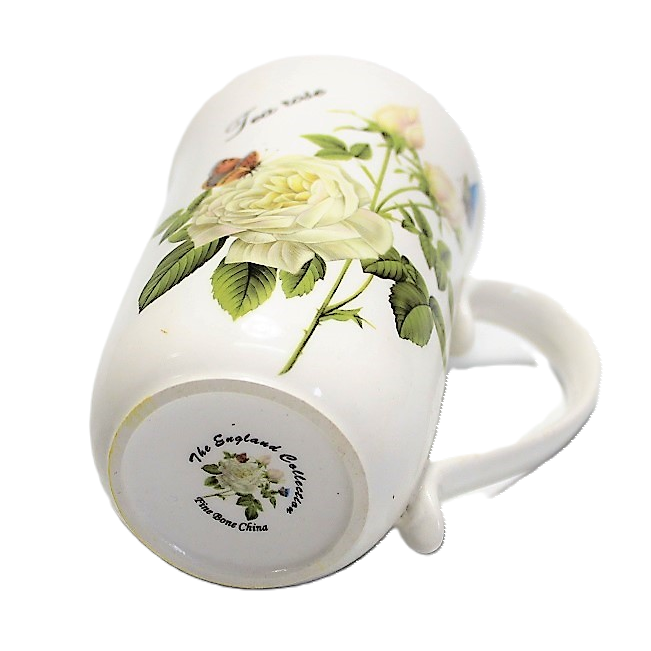 KUBEK RÓŻE W PUDEŁKU PREZENTOWYM 400ML