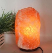 LAMPA SOLNA Z REGULACJĄ NATĘŻENIA OŚWIETLENIA I ŻARÓWKĄ W ZESTAWIE