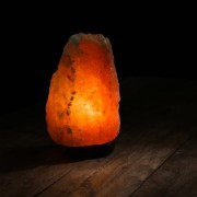 LAMPA SOLNA Z REGULACJĄ NATĘŻENIA OŚWIETLENIA I ŻARÓWKĄ W ZESTAWIE