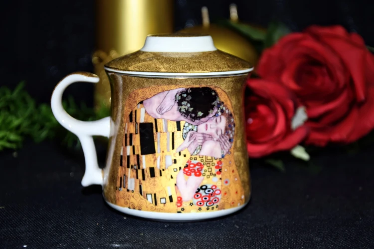 1a17605f1389581febdf9a9dc06e2327