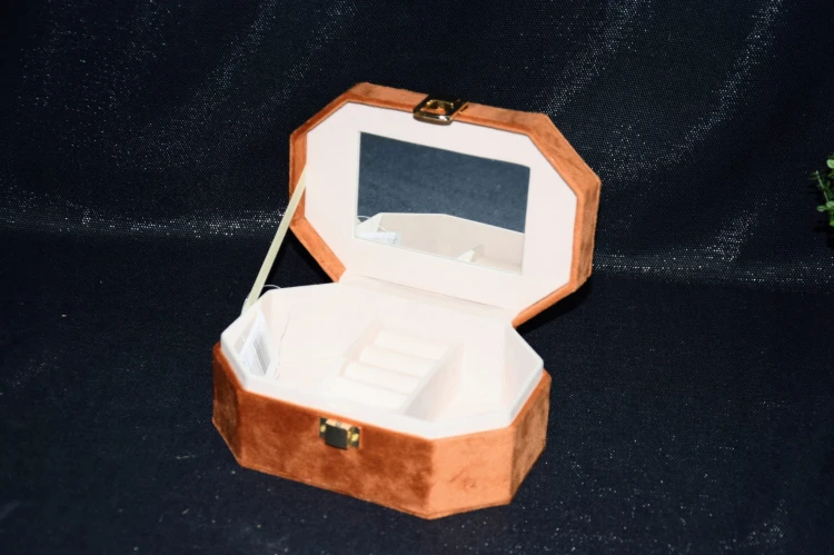 36eb801d915147f63981d90d795a2fc4