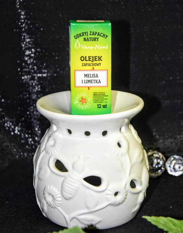 f2a9a2d7759d4e5a924ccf8f3a1b3841