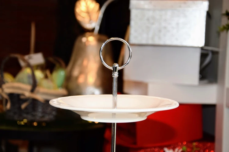 98d864916f977b84d5a44edd1be340da