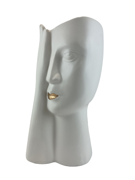 81e298dbba0d15063fe1e8877d31ff34