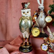 FIGURKA SOWA W KAPELUSZU PIERROT