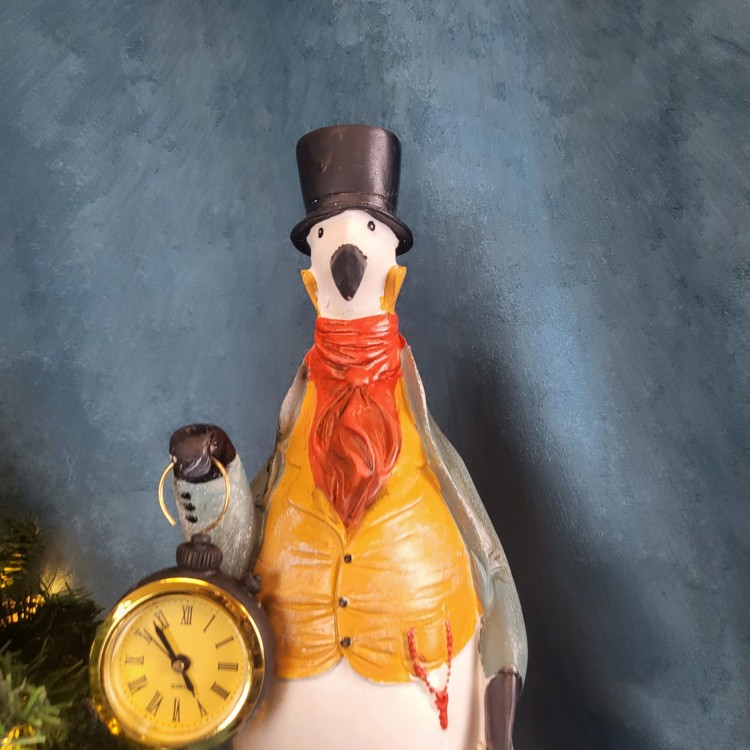 FIGURKA PINGWIN Z ZEGARKIEM PIERROT