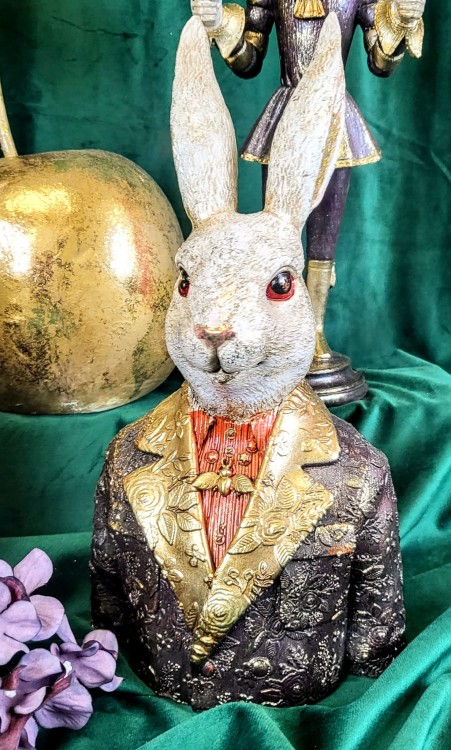 FIGURKA KRÓLIK POPIERSIE PIERROT