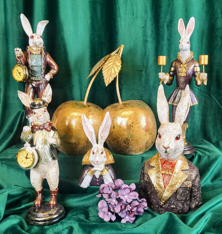 FIGURKA KRÓLIK POPIERSIE PIERROT