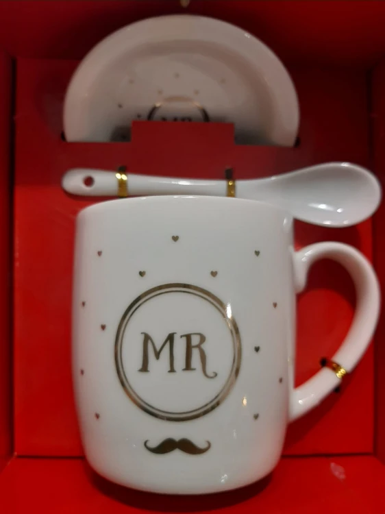 PREZENT KUBEK Z NAPISEM "MR" PLUS ŁYŻECZKA