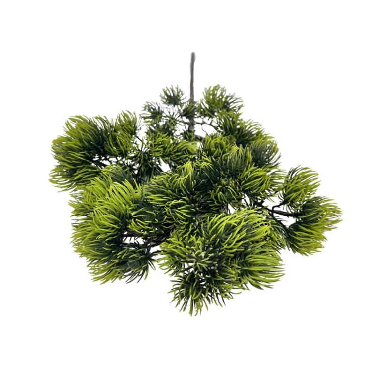 SZTUCZNA GAŁĄZKA ŚWIERKOWA 38CM