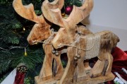 FIGURKA Z DREWNA - RENIFER 37X29cm