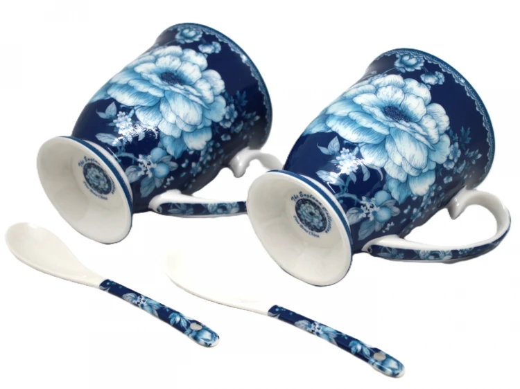KPL. 2 KUBKÓW 300 ML Z ŁYŻECZKAMI BLUE ROSE