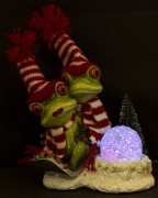 ŚWIĄTECZNA FIGURKA ŻABY Z OŚWIETLENIEM LED 19,5CM