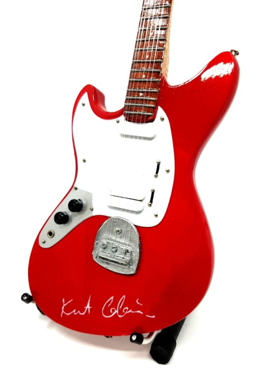 Mini gitara w stylu Kurt Cobain, Nirvana skala 1:4
