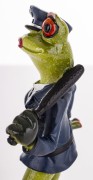 FIGURKA ŻABA POLICJANTKA 16,5x8x6,5