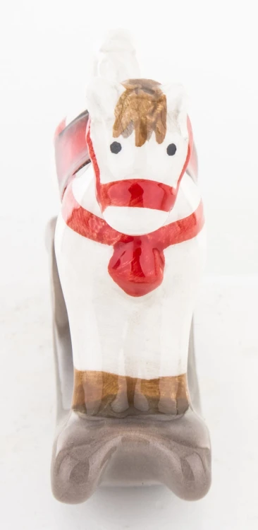 FIGURKA CERAMICZNA KOŃ NA BIEGUNACH 8,5x9x3