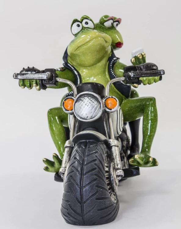 FIGURKA PARA ŻAB NA MOTOCYKLU