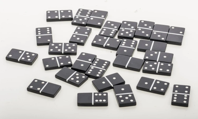 GRA DOMINO DREWNIANA W ELEGANCKIM OPAKOWANIU
