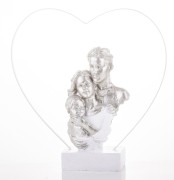 BIAŁA FIGURKA FAMILY RODZINA 2+1 W METALOWYM SERCU 29x28x6,5