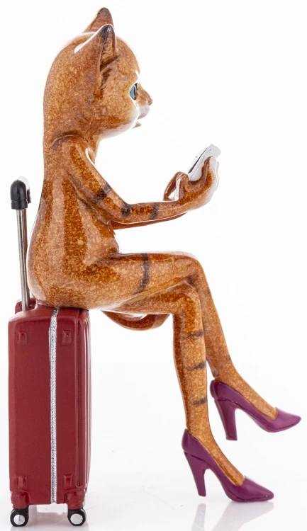 FIGURKA KOT NA WALIZCE PODRÓŻNICZKA 17CM