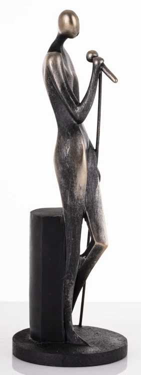 FIGURKA MUZYK - WOKALISTA PIOSENKARZ ARTYSTA 32CM