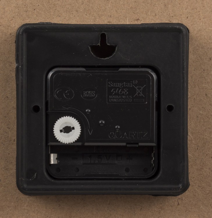 ZEGAR ŚCIENNY KOBIETA Z KWIATAMI 34CM NA BATERIE