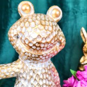 FIGURKA ŻABKA ŻABA Z LATARENKĄ ZŁOTA 32,5CM