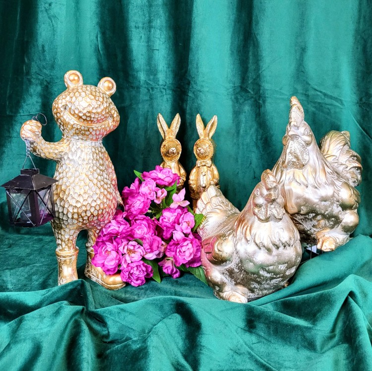 FIGURKA ŻABKA ŻABA Z LATARENKĄ ZŁOTA 32,5CM