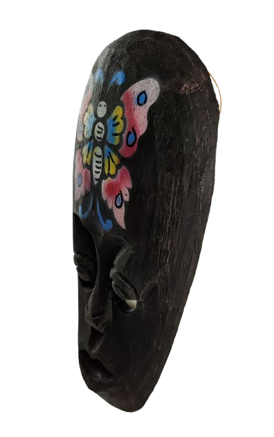 DREWNIANA MASKA Z MOTYLEM 20 CM