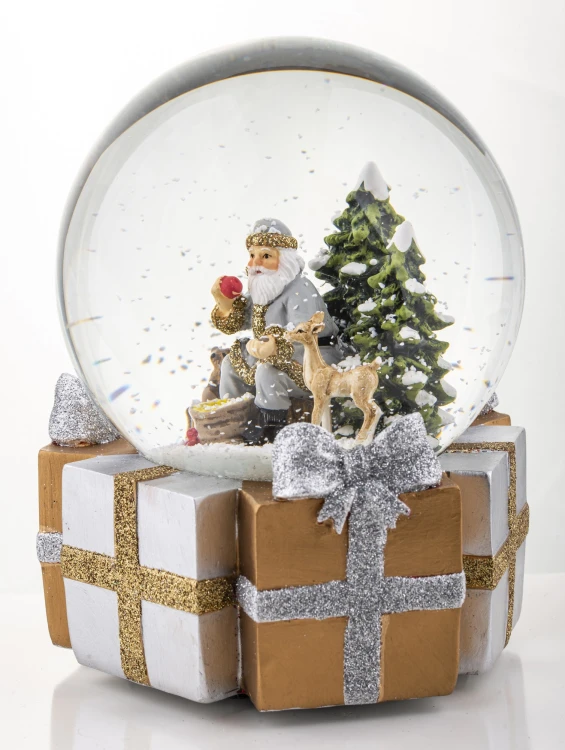 SZKLANA KULA ŚNIEŻNA Z POZYTYWKĄ MIKOŁAJ Z PREZENTAMI 16CM