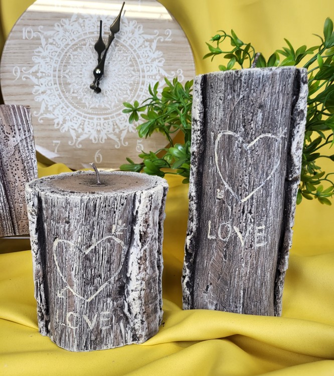 ŚWIECA PARAFINOWA Z NAPISEM LOVE WALENTYNKI