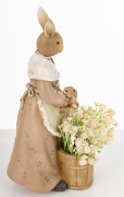 Figurka Zające z Koszem Kwiatów – Wielkanocna Ozdoba