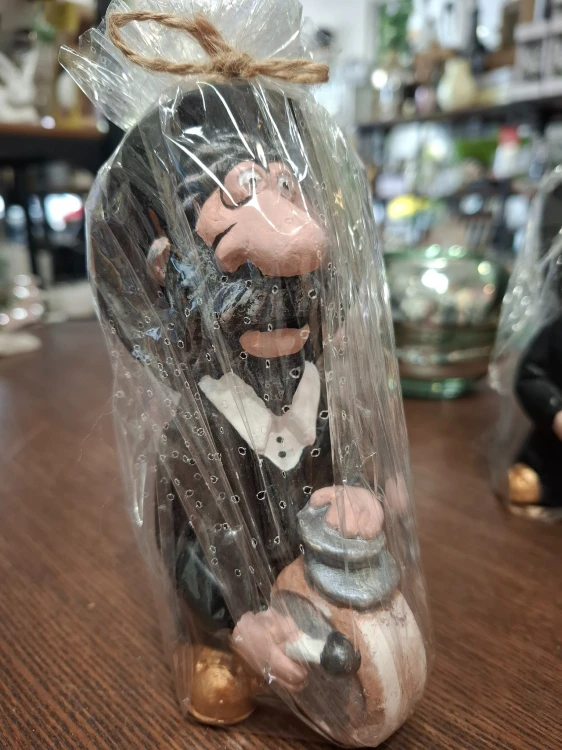 FIGURKA ŻYD MUZYKANT Z BĘBENKIEM 15 CM