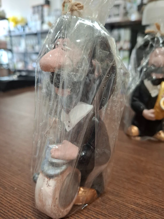 FIGURKA ŻYD MUZYKANT Z BĘBENKIEM 15 CM
