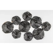DEKORACJA ŚCIENNA METALOWA W KWIATY 43x72x3