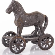 Figurka ŻELIWNA Koń NA KÓŁKACH 13,5x12,5x6,5 Retro Loft Vintage