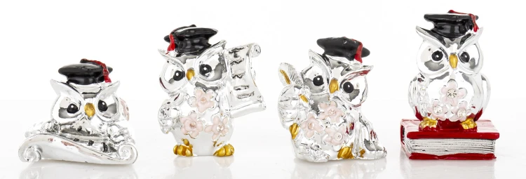 FIGURKA SÓWKA MĄDRA SOWA ABSOLWENT RÓŻ– MIX OK. 5CM