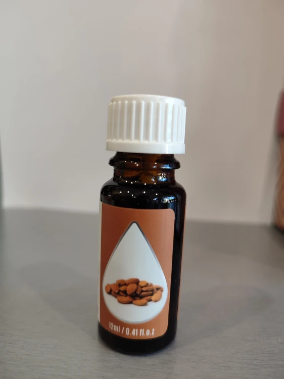 OLEJEK ZAPACHOWY MIGDAŁY 12ML BRAK OPAKOWANIA.jpg