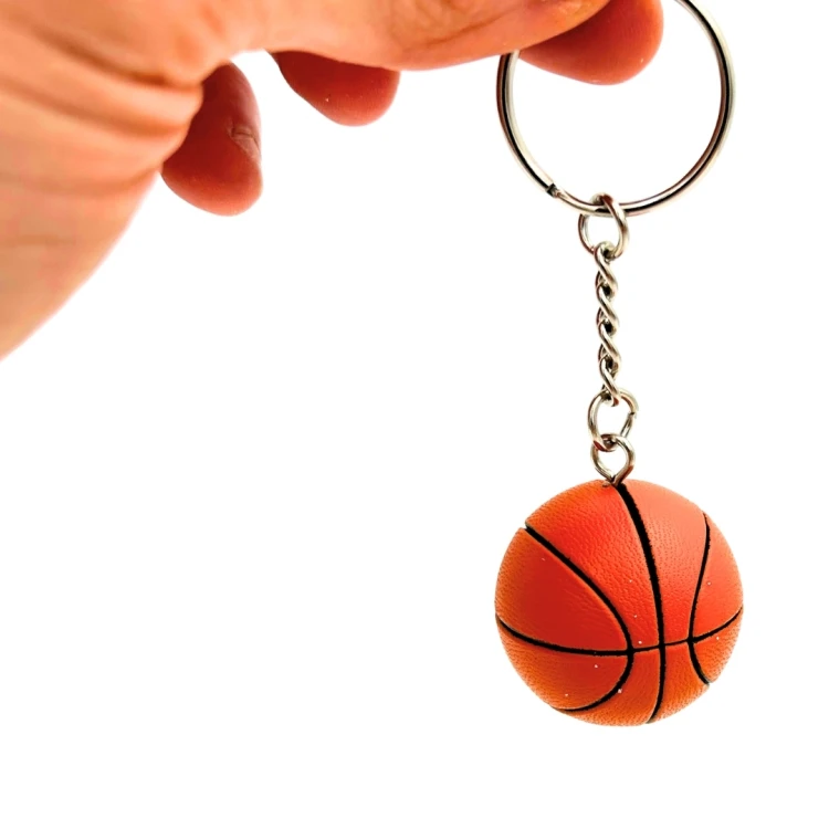 Sportowy Brelok do Kluczy Koszykówka – Prezent dla Koszykarza