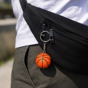 Sportowy Brelok do Kluczy Koszykówka – Prezent dla Koszykarza