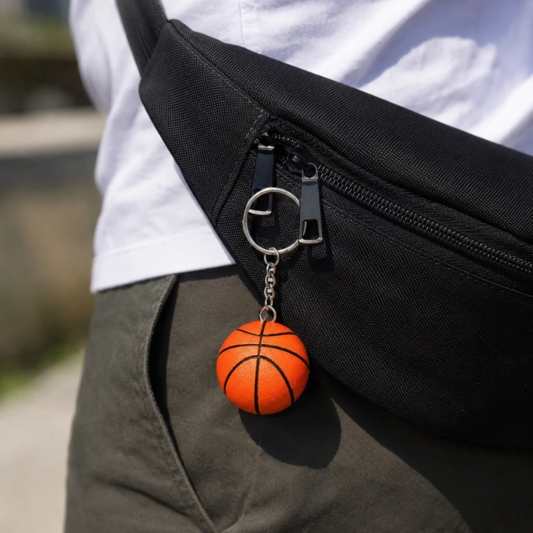 Sportowy Brelok do Kluczy Koszykówka – Prezent dla Koszykarza
